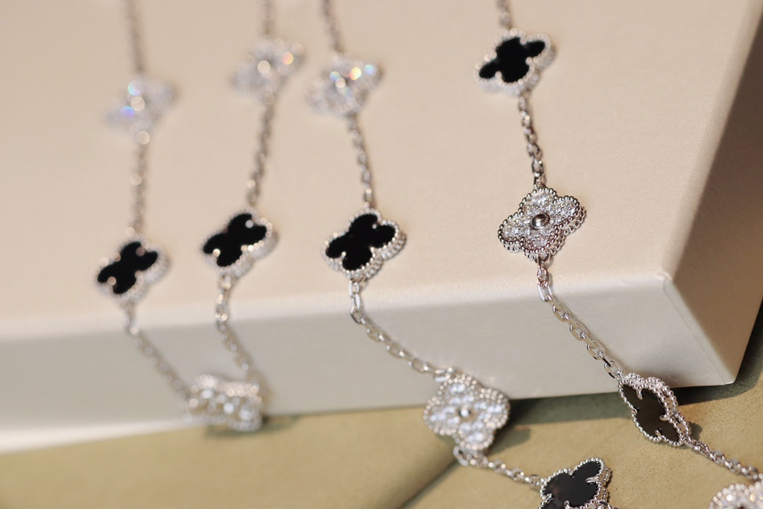 [Mystic]CLOVER 20 MOTIFS ONYX DIAMOND SILVER