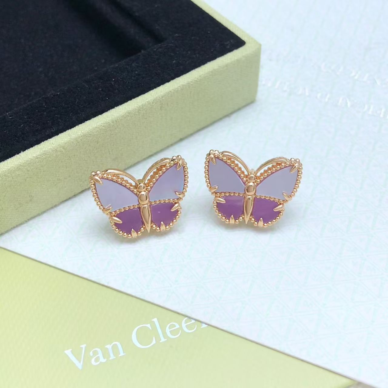 [Mystic] 26 NEW CLOVER LUCKY LIGHT PURPLE SET