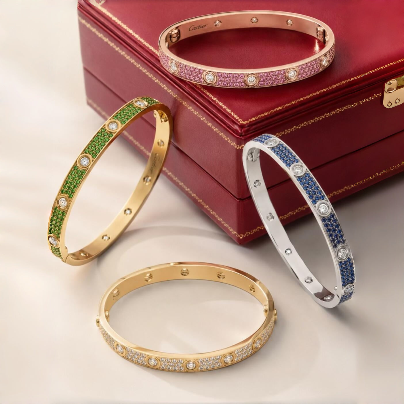 [Mystic ]2026 PAVE GEMSTONE LOVE BRACELET 6.1MM 10 DIAMONDS