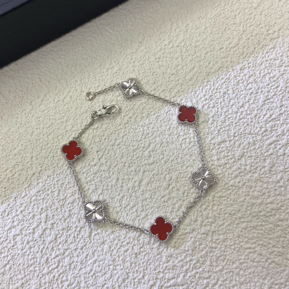 [Mystic]CLOVER 6 MOTIF RED AGATE LASER BRACELET