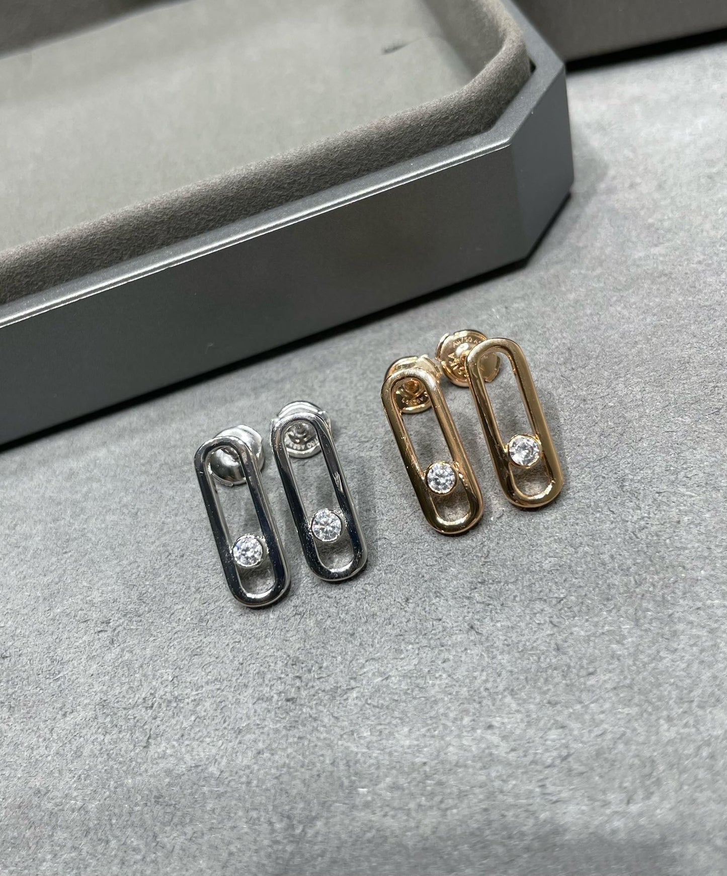 [Mystic ]MOVE UNO SMALL 1 DIAMOND EARRINGS